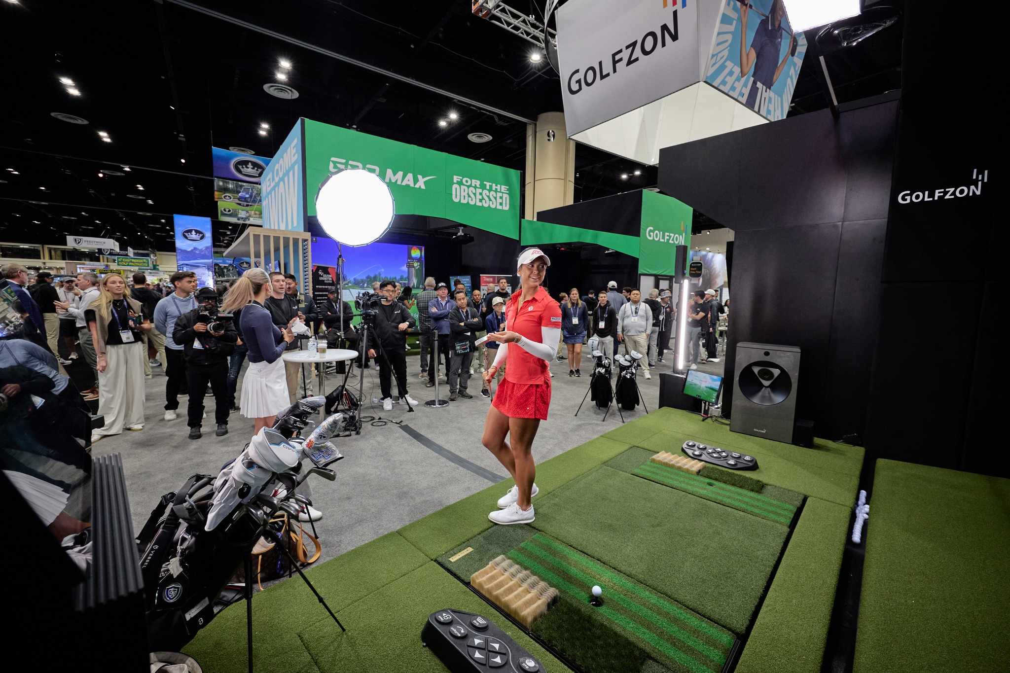 Самое время задуматься о гольф-симуляторе Golfzon